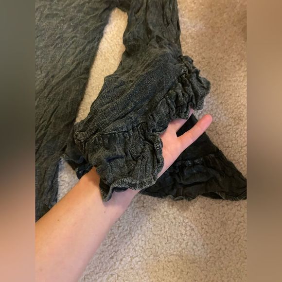 Altar’d State Top Green size S - Picture 2 of 5